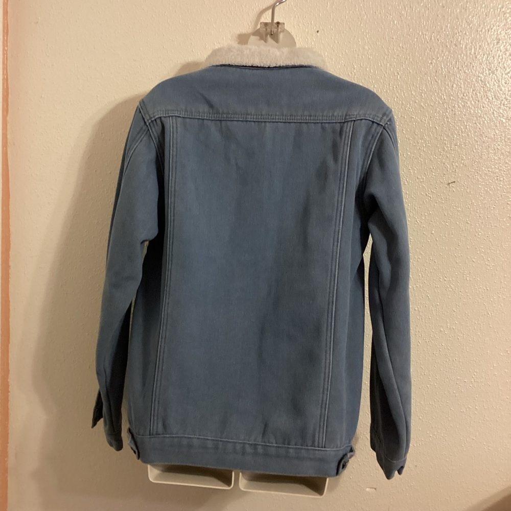 Men's Blue Denim Jacket with White Sherpa Collar Size Medium - Picture 3 of 8